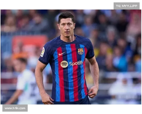 波媒:莱万无意离开巴萨合同到期后沙特球队将继续报价 波媒:莱万无意离开巴萨合同到期后沙特球队将继续报价